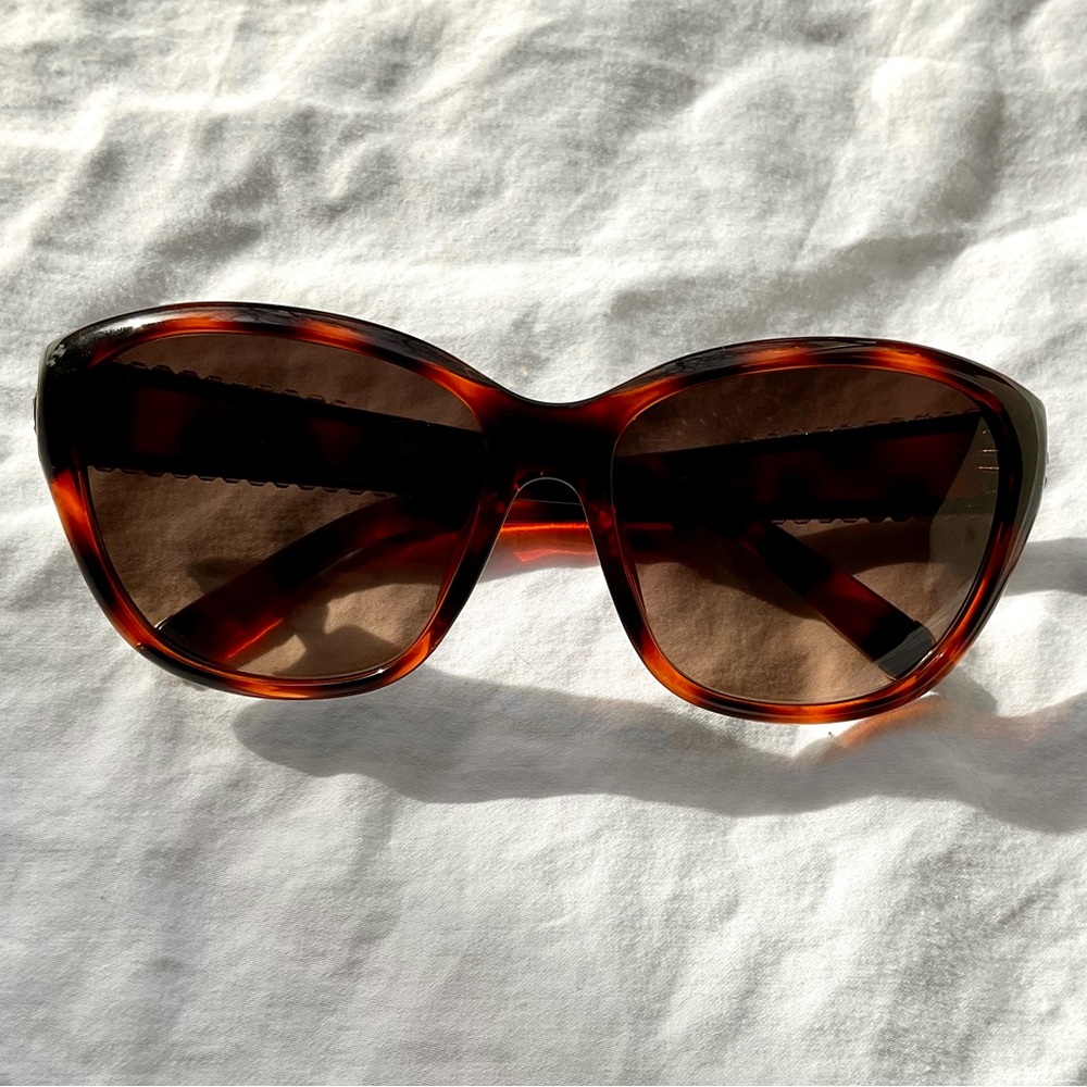 Chloe Tortoise Shell Sunglasses - Picture 7 of 8